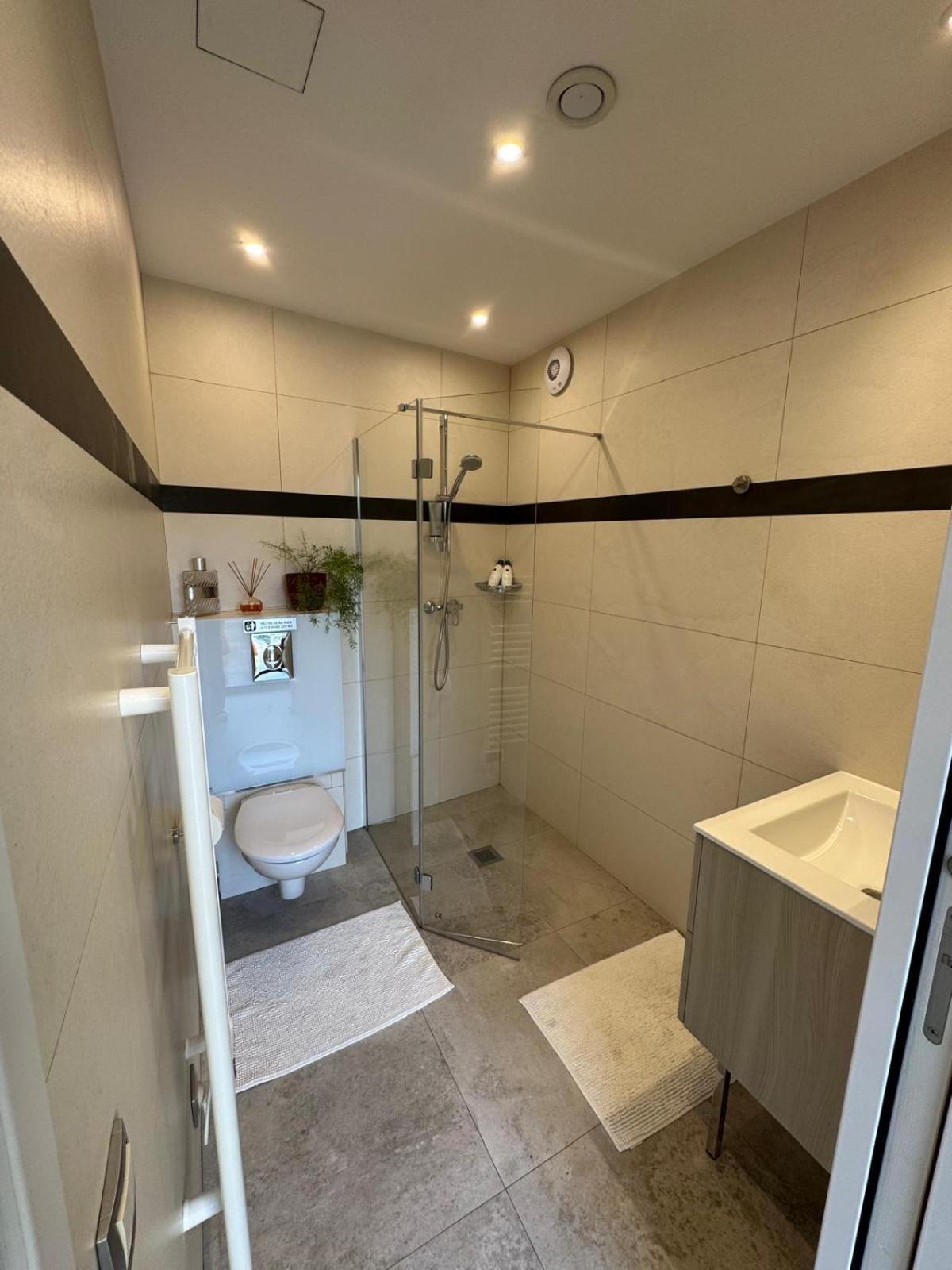Villa Elimia Piscine Privee & Chauffee Antibes Ngoại thất bức ảnh